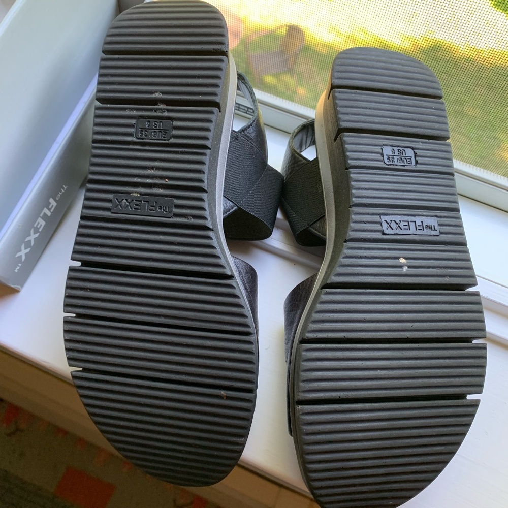 Black Flexx Sandals - Picture 4 of 5